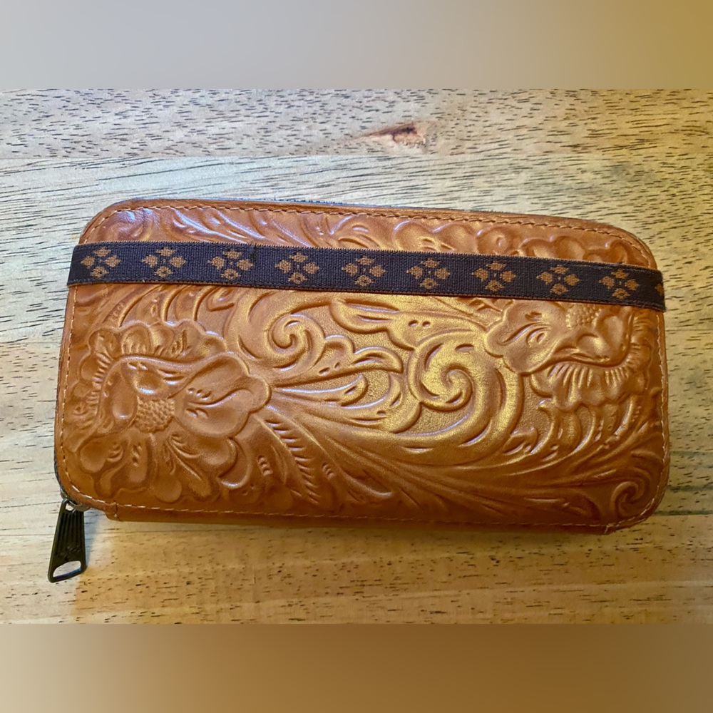 Patricia Nash Tan Embossed Floral Wallet - Picture 3 of 15